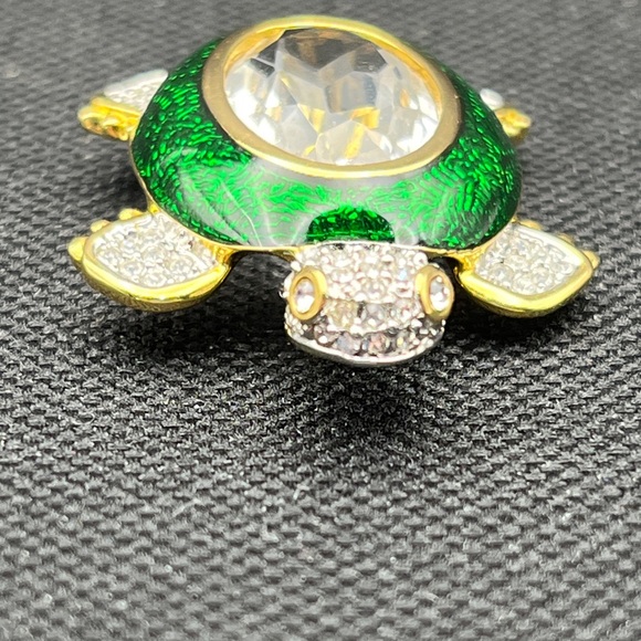Jewelry - Swarovski Jelly Belly Crystal and Green Enamel Turtle Brooch